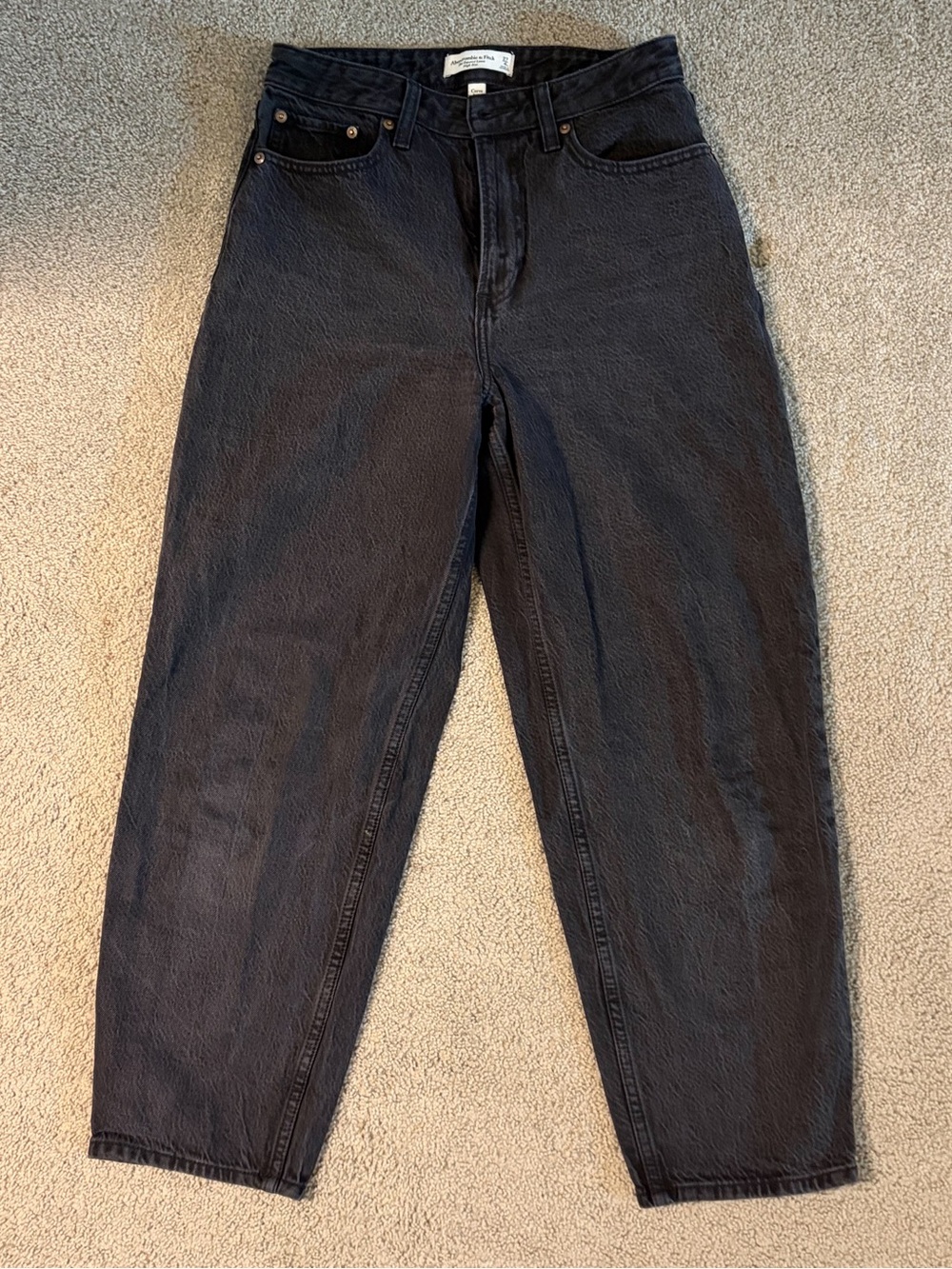 Abercrombie & Fitch Curve Love High Rise Taper Jean - Black - 27 S - EUC
